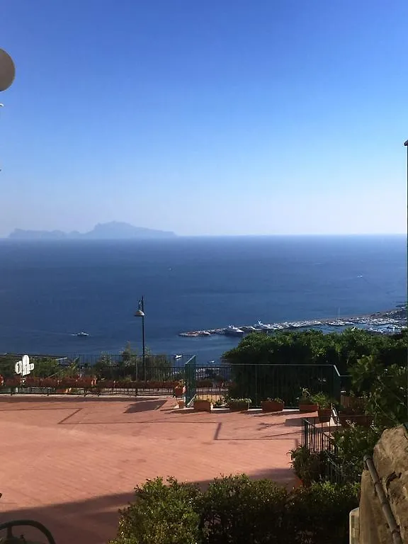 Casa Di Erminia Bed & Breakfast Naples
