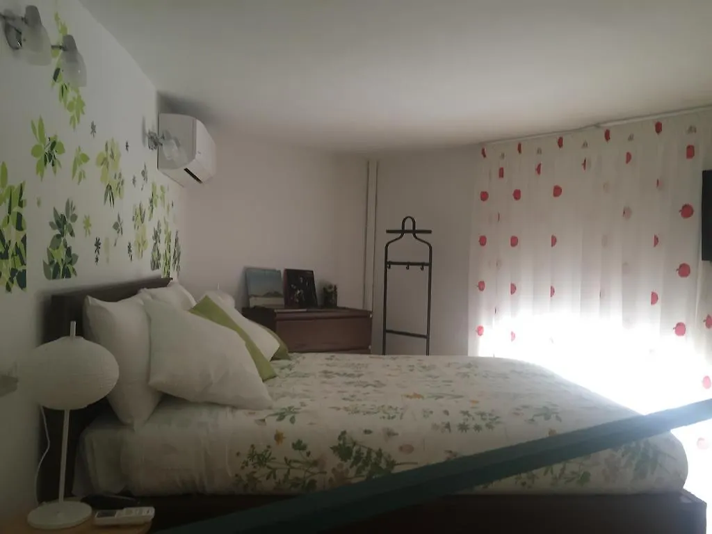 Casa Di Erminia Bed & Breakfast Naples