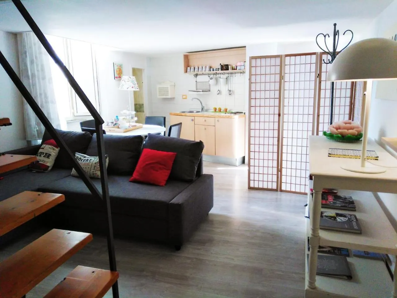 Casa Di Erminia Bed & Breakfast Naples Italy