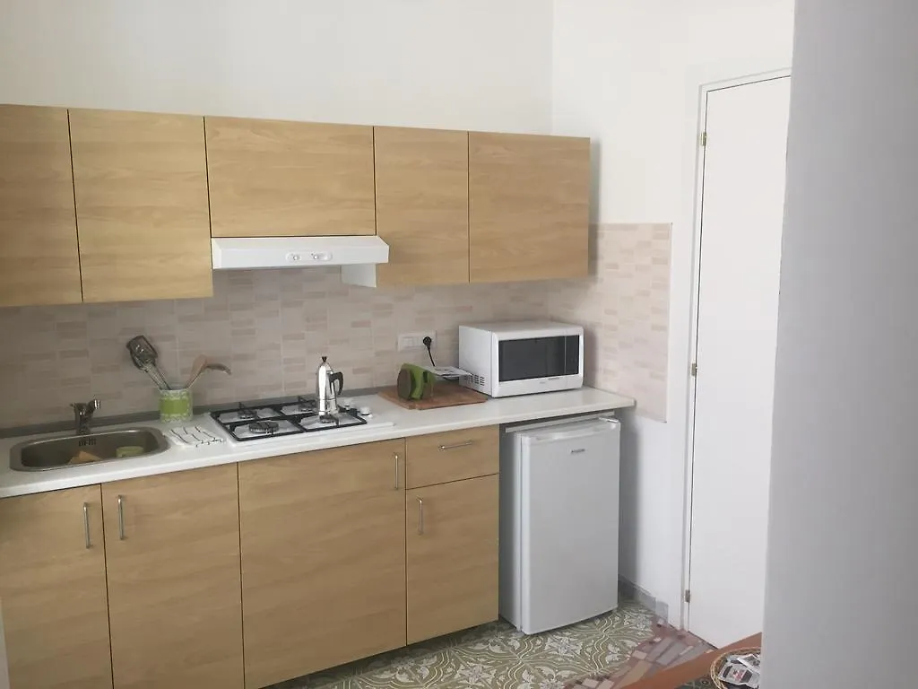 Casa Di Erminia Bed & Breakfast Naples